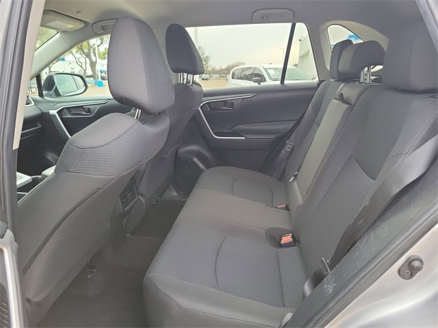 Toyota RAV4 LE AWD 2024