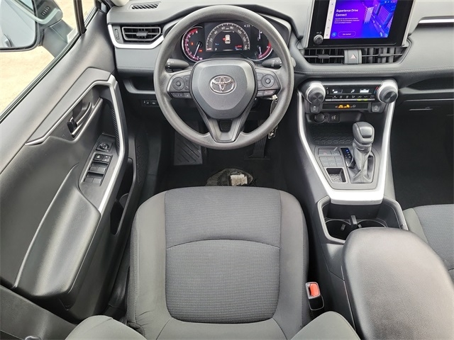 Toyota RAV4 LE AWD 2024