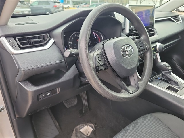 Toyota RAV4 LE AWD 2024
