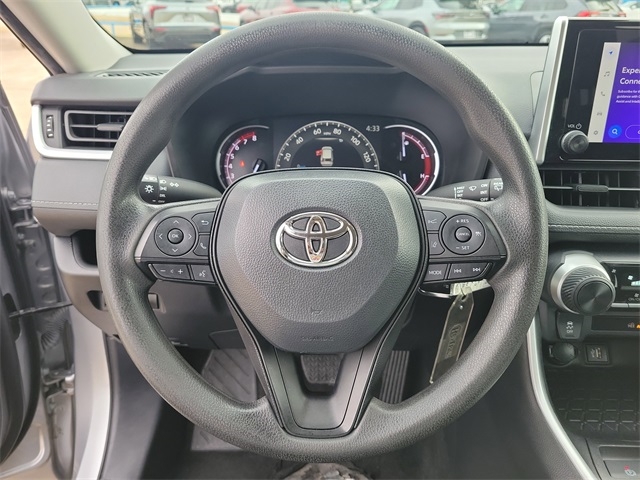 Toyota RAV4 LE AWD 2024