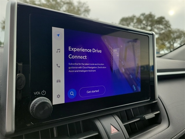 Toyota RAV4 LE AWD 2024