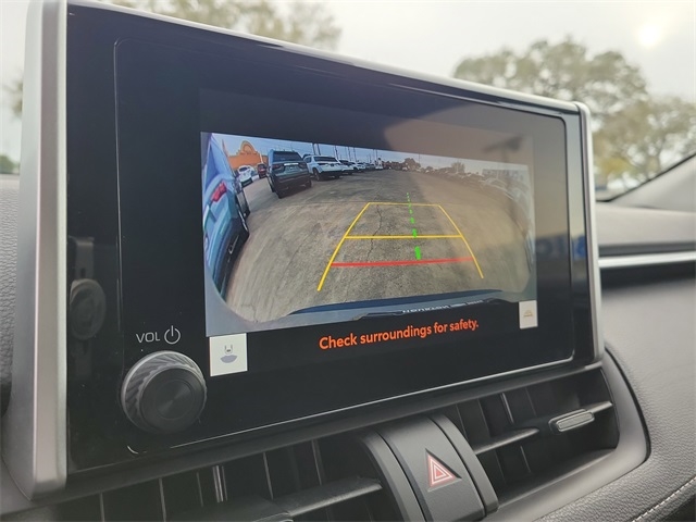 Toyota RAV4 LE AWD 2024