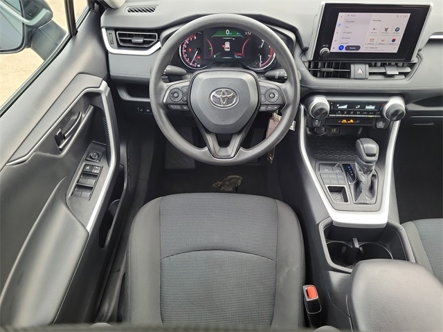 Toyota RAV4 LE AWD 2024