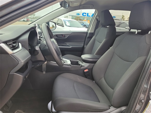 Toyota RAV4 LE AWD 2024