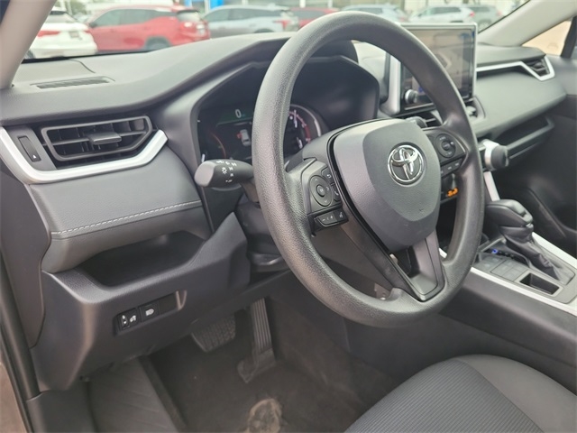 Toyota RAV4 LE AWD 2024