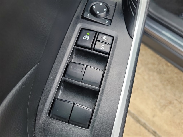 Toyota RAV4 LE AWD 2024