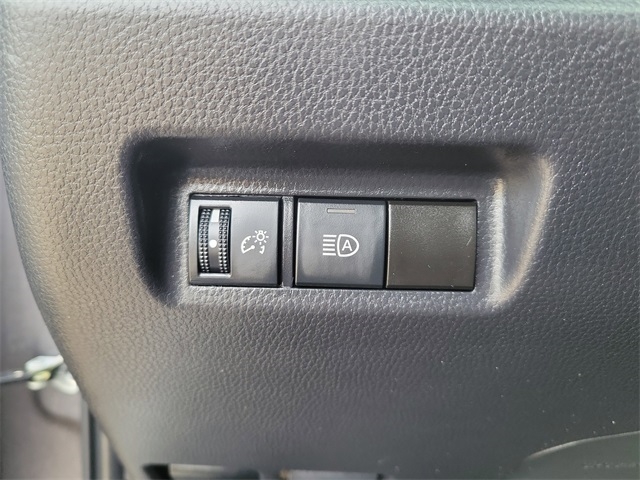 Toyota RAV4 LE AWD 2024