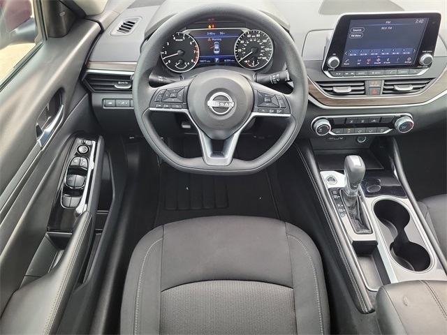 Nissan Altima 2.5 SV 2023