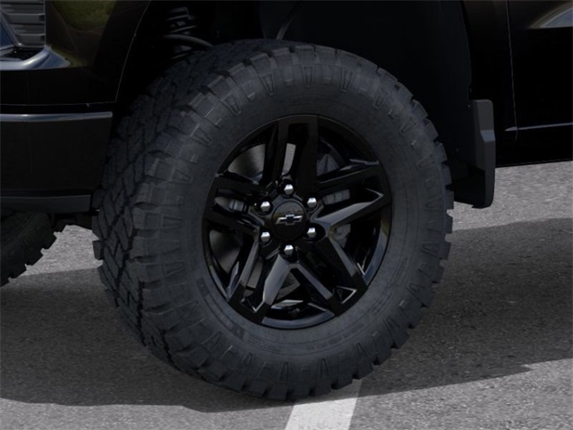 Chevrolet Silverado 1500 Trail Boss Custom Crew Cab 4WD 2026