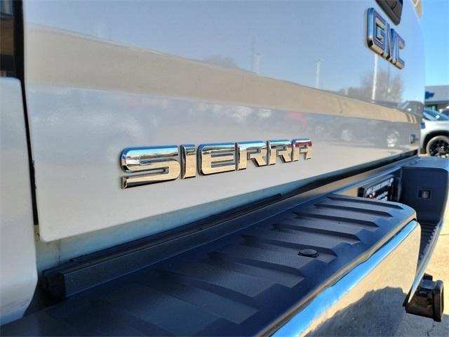 GMC Sierra 1500 SLT Crew Cab Long Box 2WD 2015
