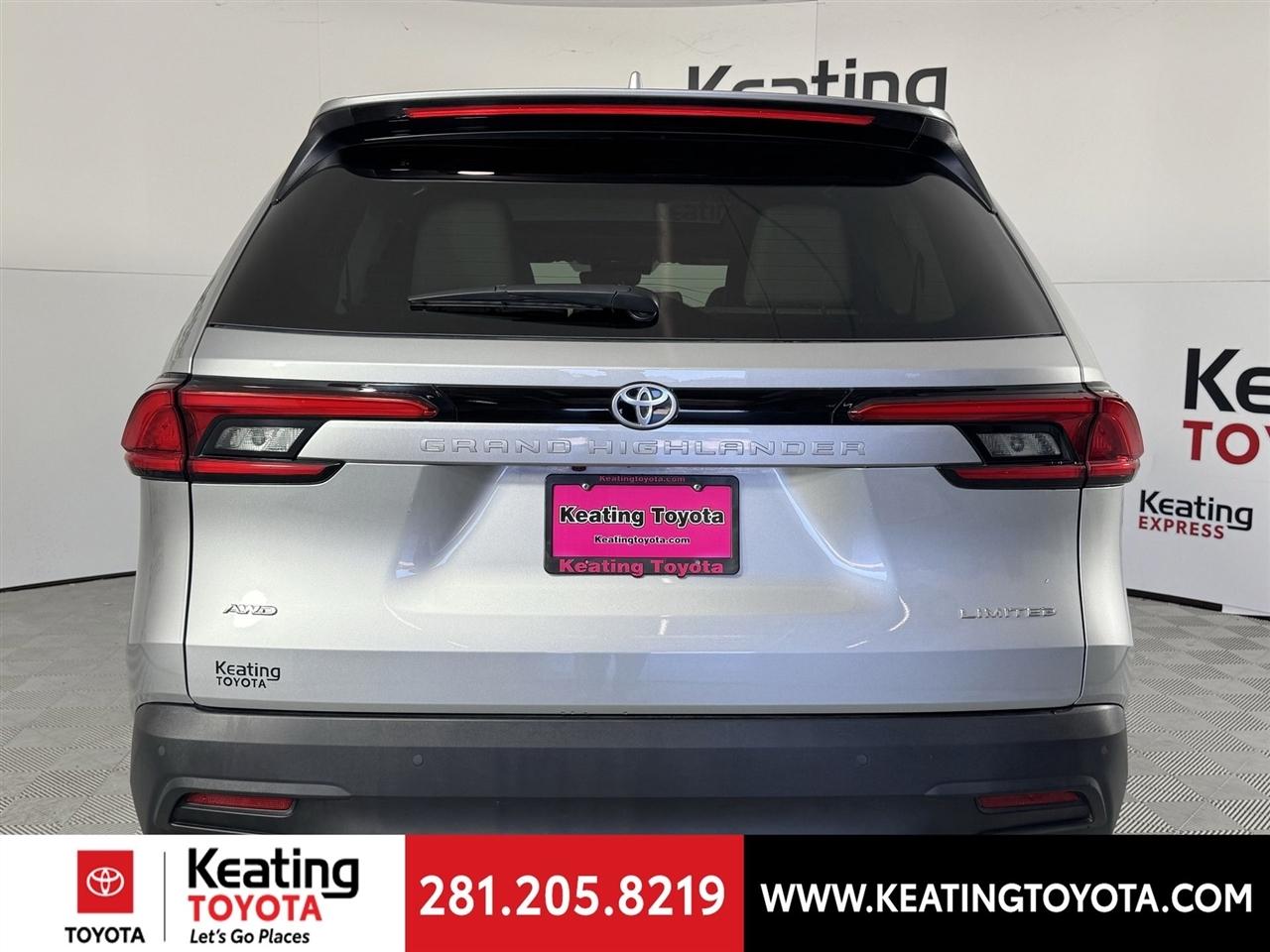 Toyota Grand Highlander Limited AWD 2024