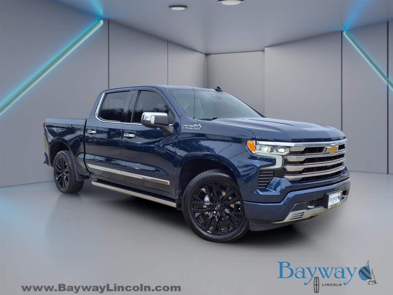 2022 Chevrolet Silverado 1500 High Country Crew Cab 2WD