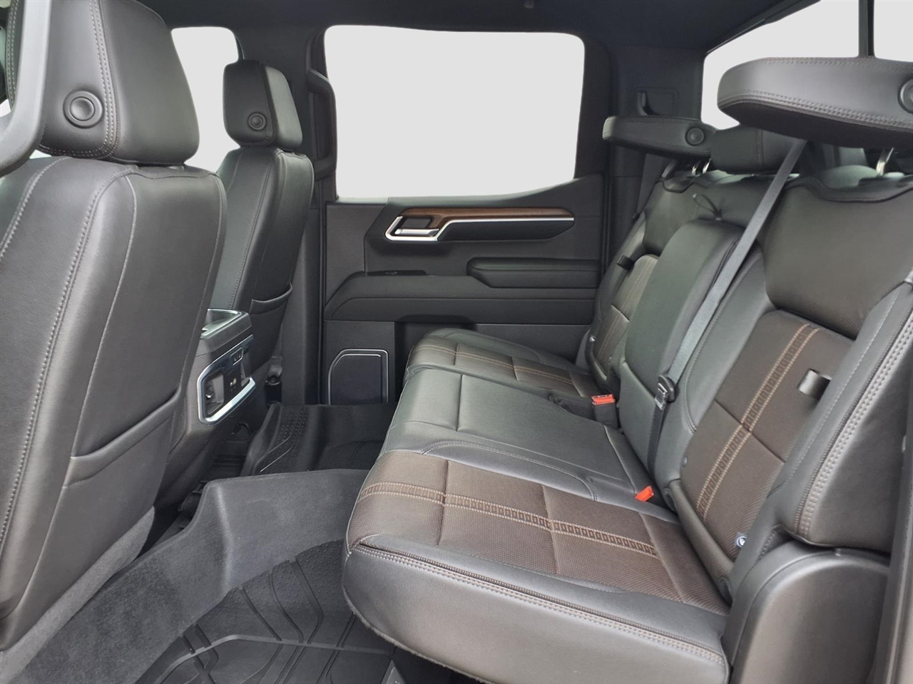 Chevrolet Silverado 1500 High Country Crew Cab 2WD 2022