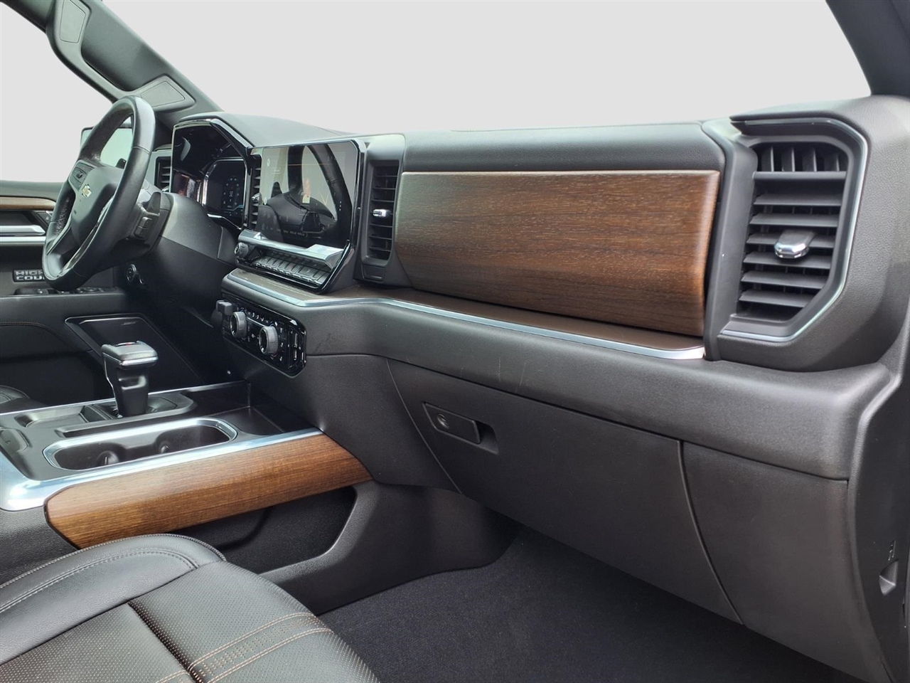 Chevrolet Silverado 1500 High Country Crew Cab 2WD 2022