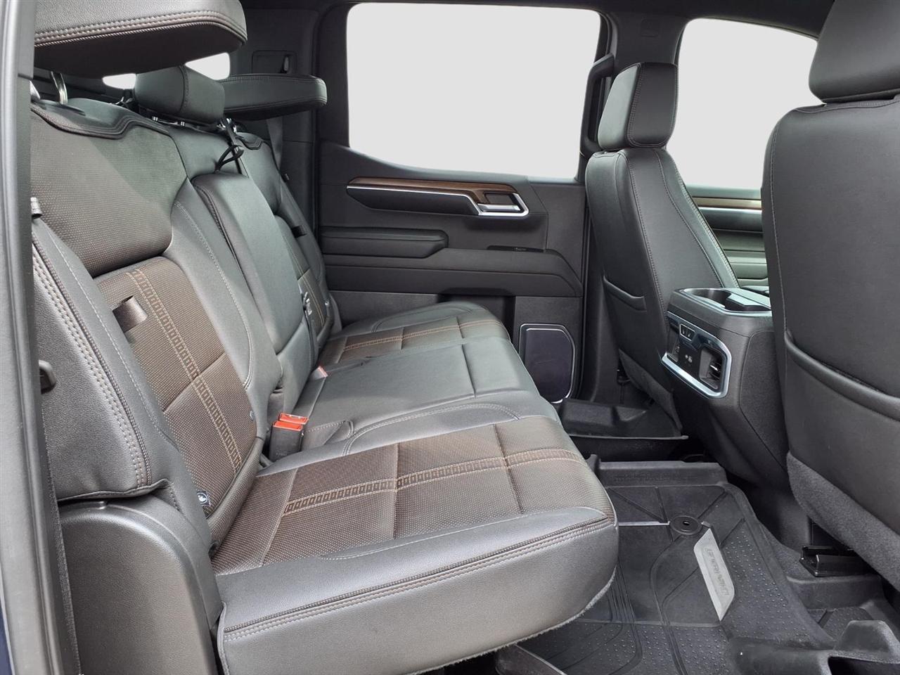 Chevrolet Silverado 1500 High Country Crew Cab 2WD 2022