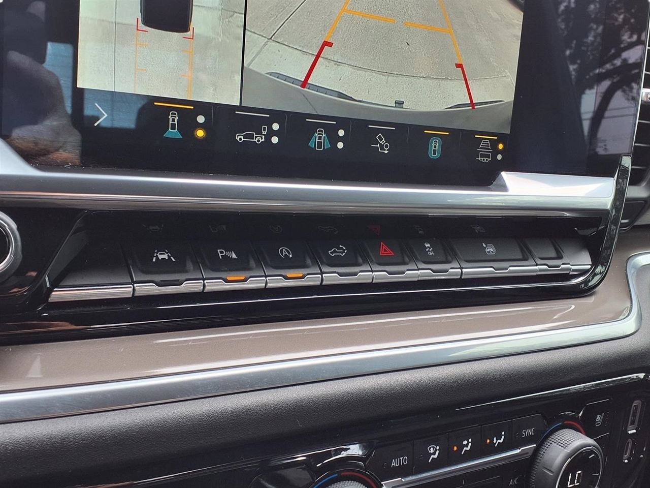 Chevrolet Silverado 1500 High Country Crew Cab 2WD 2022