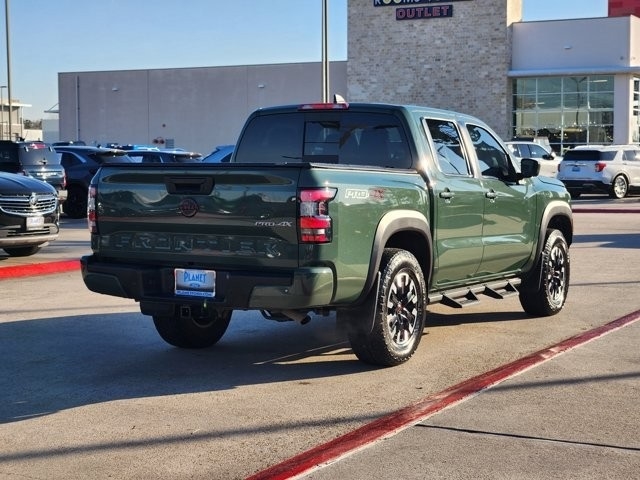 Nissan Frontier PRO-4X Crew Cab 4WD 2023