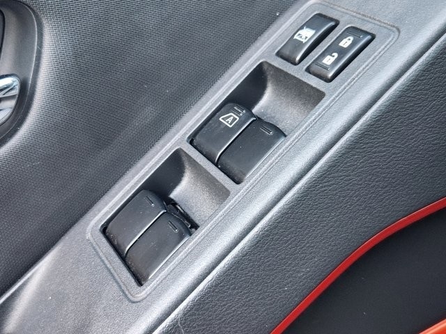 Nissan Frontier PRO-4X Crew Cab 4WD 2023