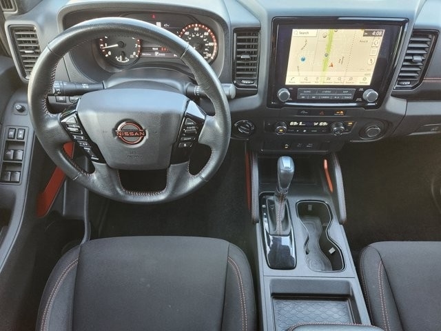 Nissan Frontier PRO-4X Crew Cab 4WD 2023