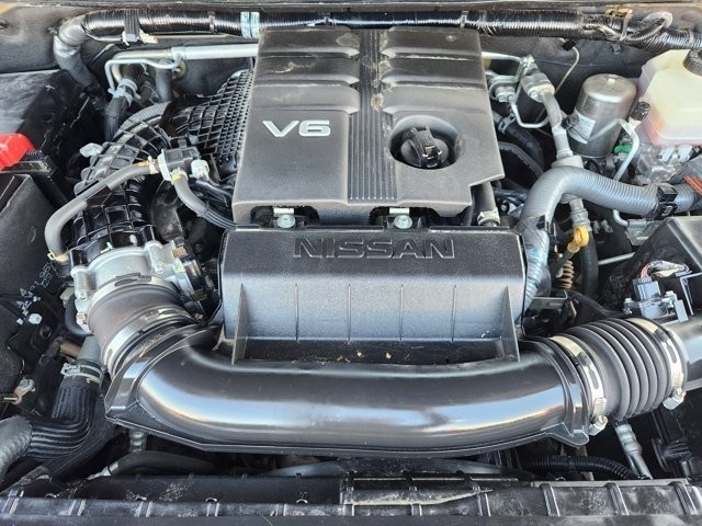 Nissan Frontier PRO-4X Crew Cab 4WD 2023