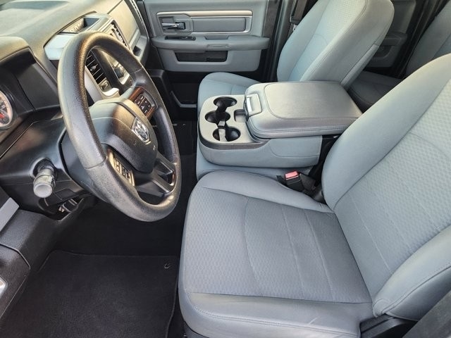 RAM 1500 SLT Quad Cab 4WD 2017