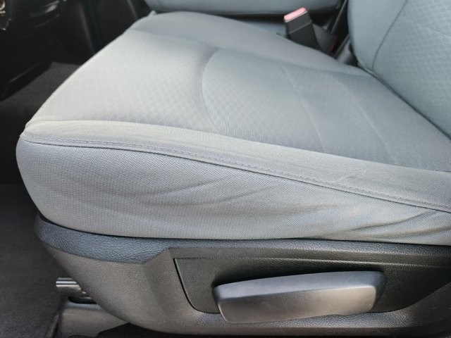 RAM 1500 SLT Quad Cab 4WD 2017