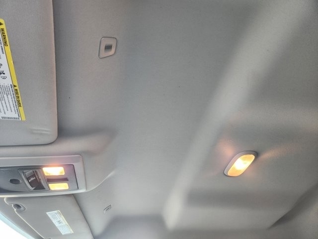 RAM 1500 SLT Quad Cab 4WD 2017