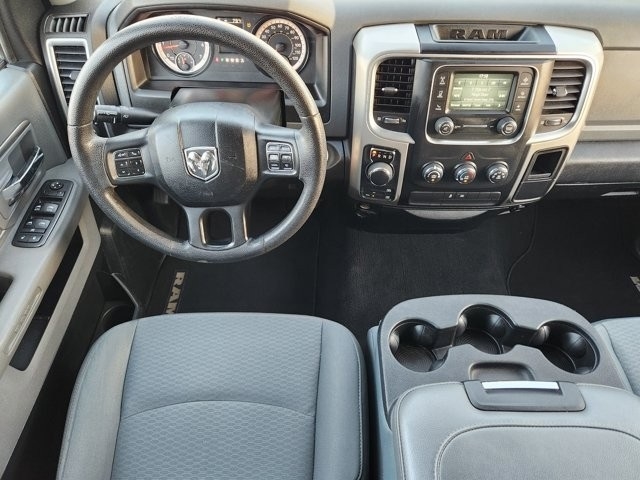 RAM 1500 SLT Quad Cab 4WD 2017