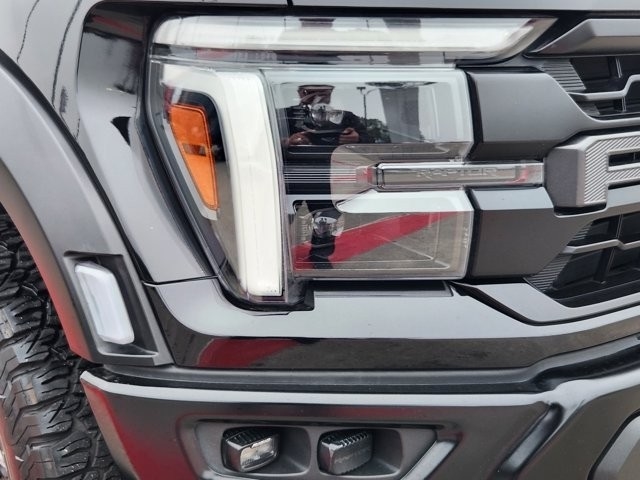 Ford F-150 Raptor SuperCrew 4WD 2024