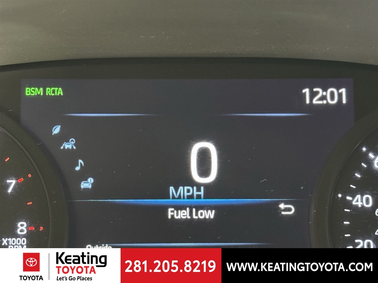 Toyota Avalon XLE 2022