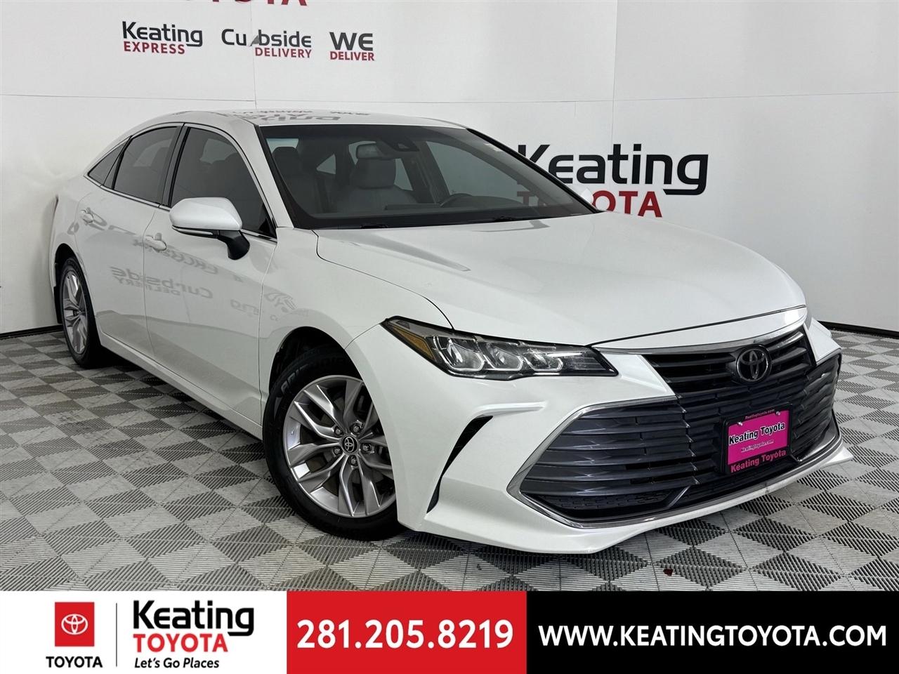 Toyota Avalon XLE 2022