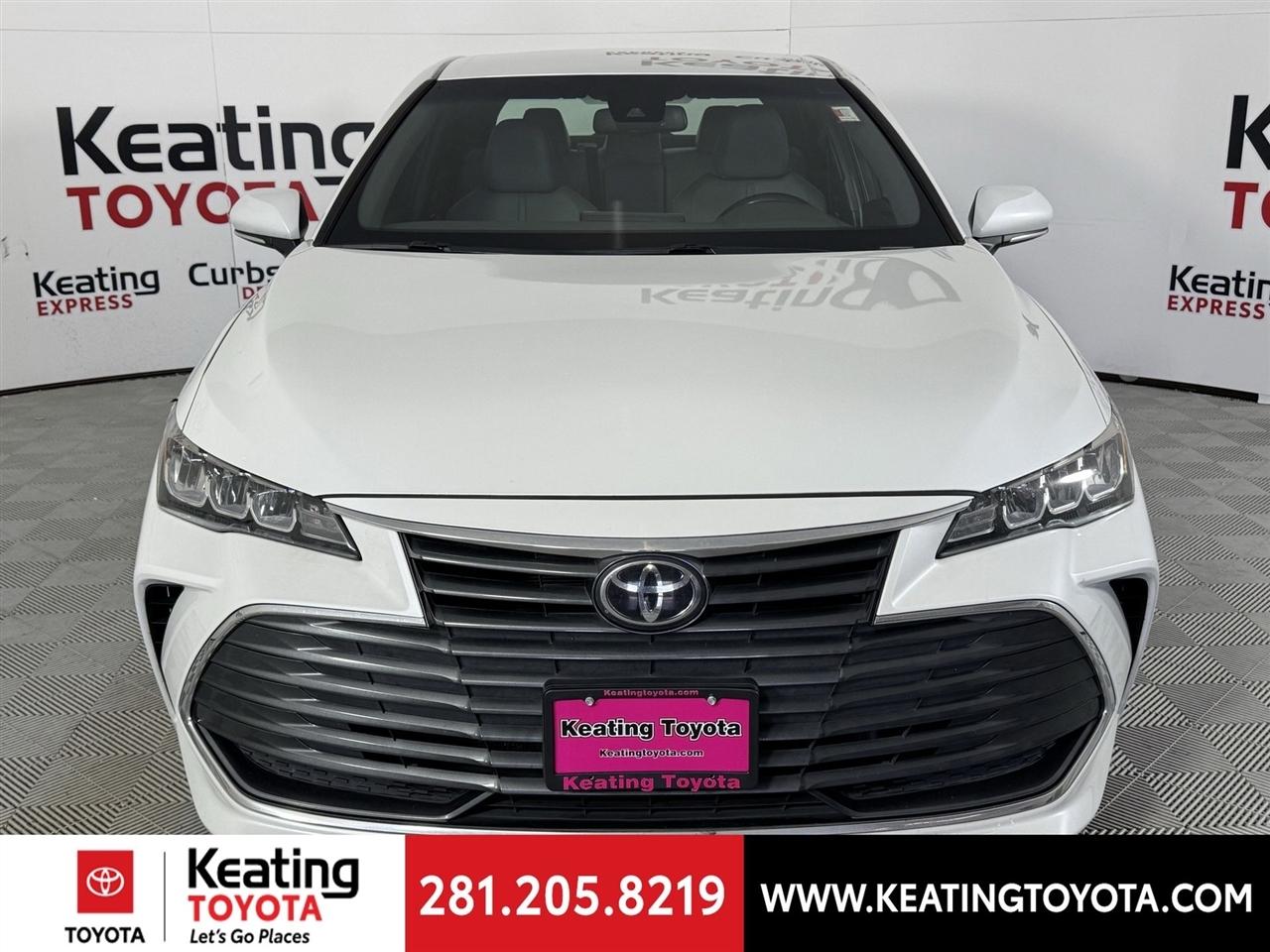 Toyota Avalon XLE 2022