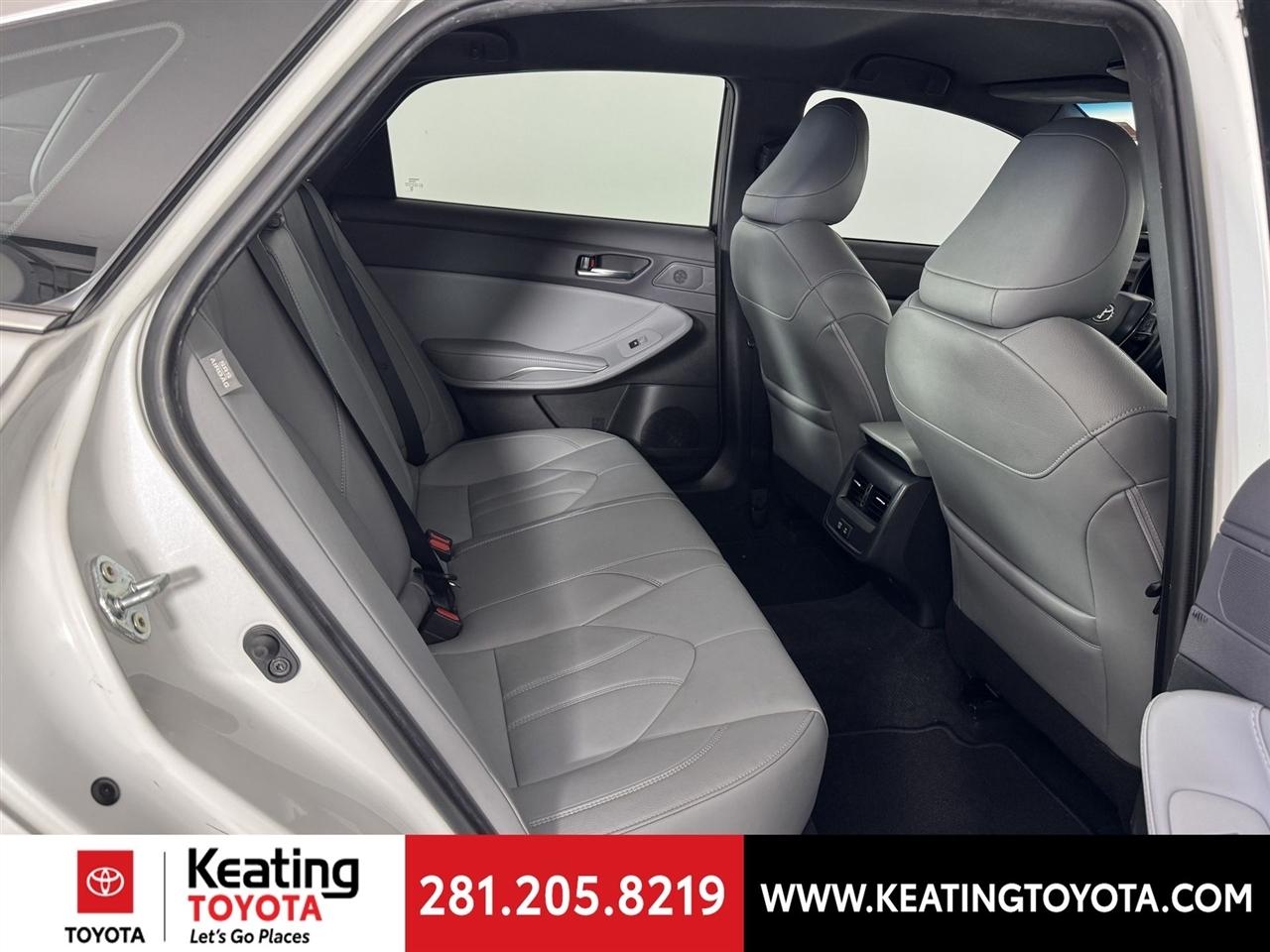 Toyota Avalon XLE 2022