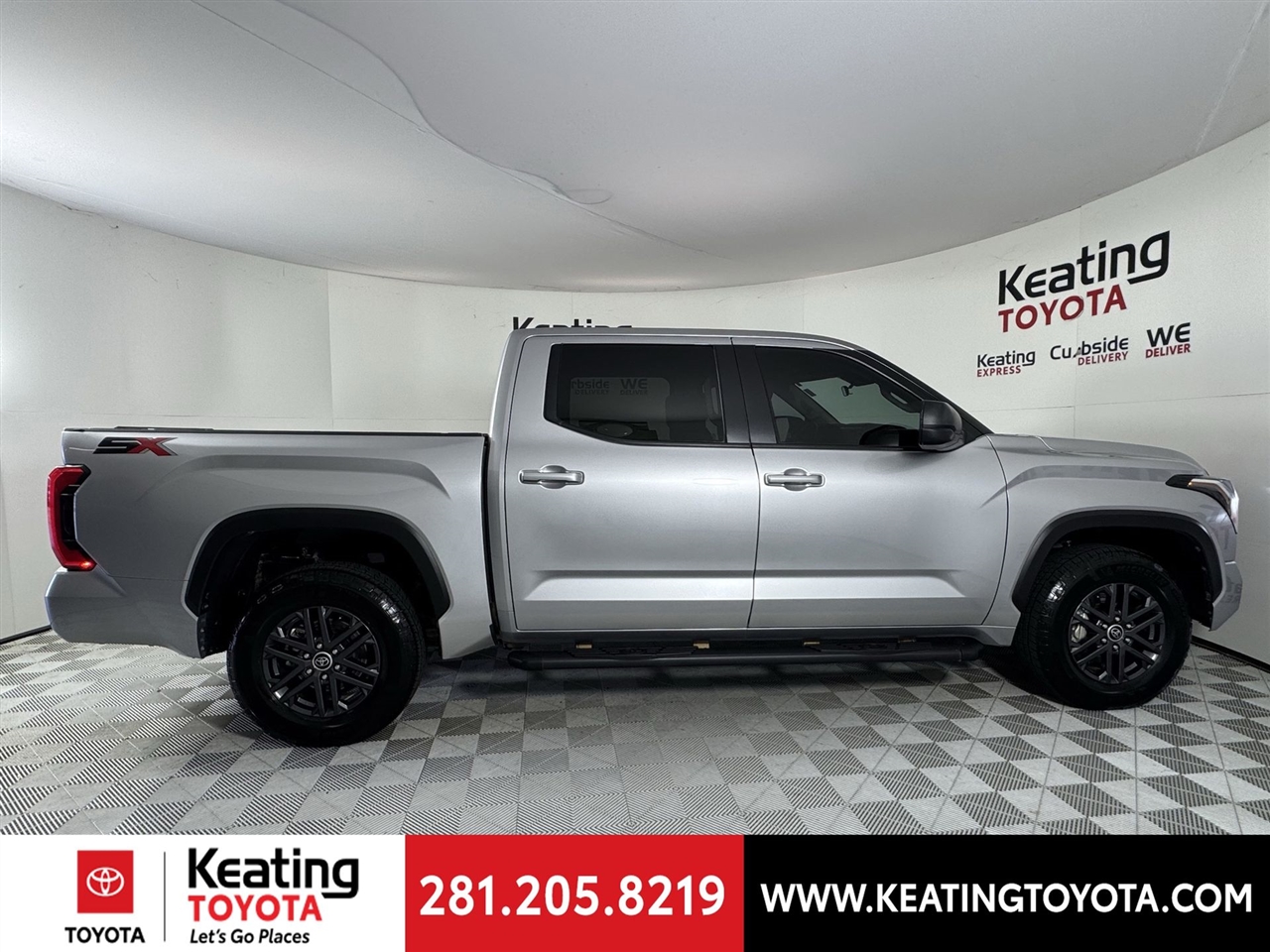 Toyota Tundra SR5 CrewMax 2WD 2024