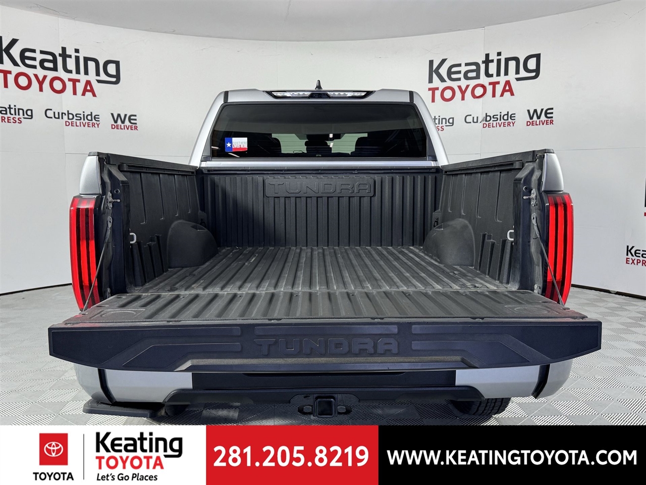 Toyota Tundra SR5 CrewMax 2WD 2024