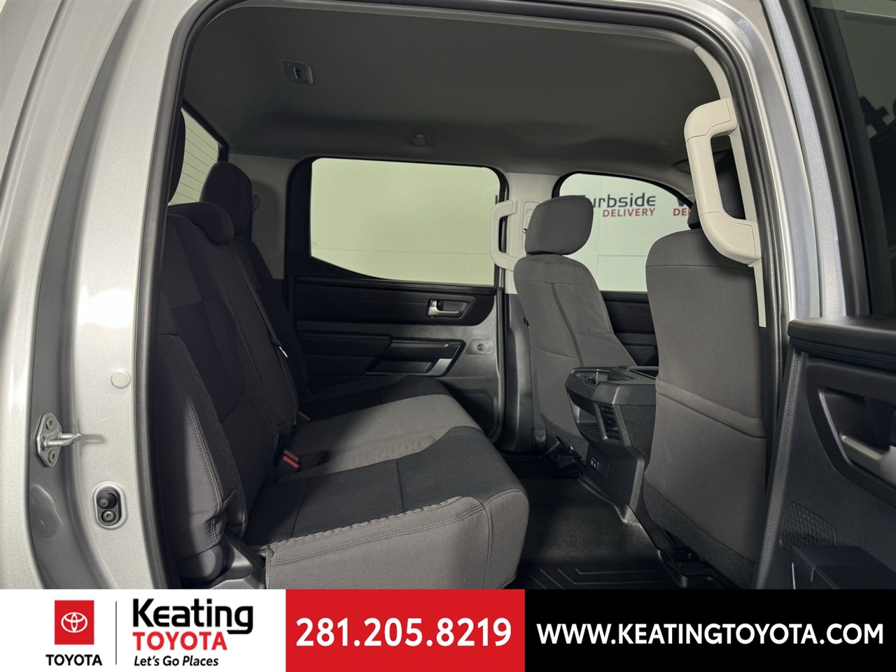 Toyota Tundra SR5 CrewMax 2WD 2024