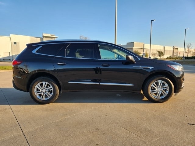 Buick Enclave Essence AWD 2021