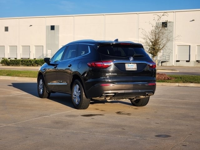 Buick Enclave Essence AWD 2021