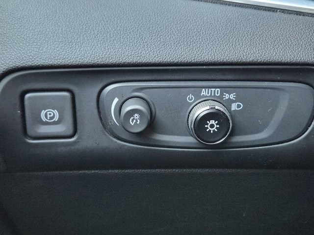 Buick Enclave Essence AWD 2021