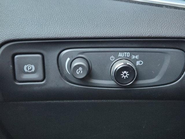 Buick Enclave Essence AWD 2021