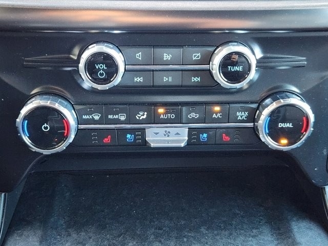 Ford F-150 Lariat SuperCrew 5.5-ft. Bed 4WD 2023