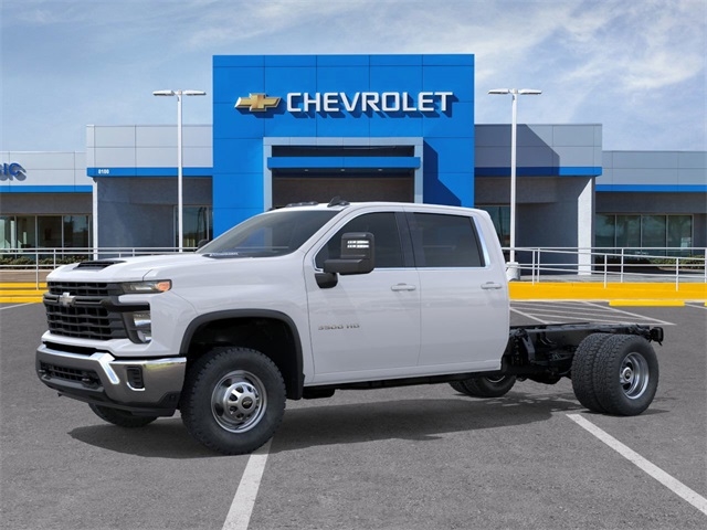 Chevrolet Silverado 3500HD Work Truck Crew Cab 4WD 2025