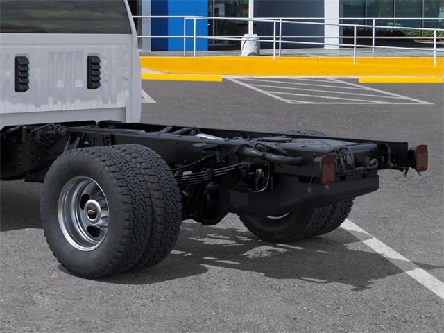 Chevrolet Silverado 3500HD Work Truck Crew Cab 4WD 2025