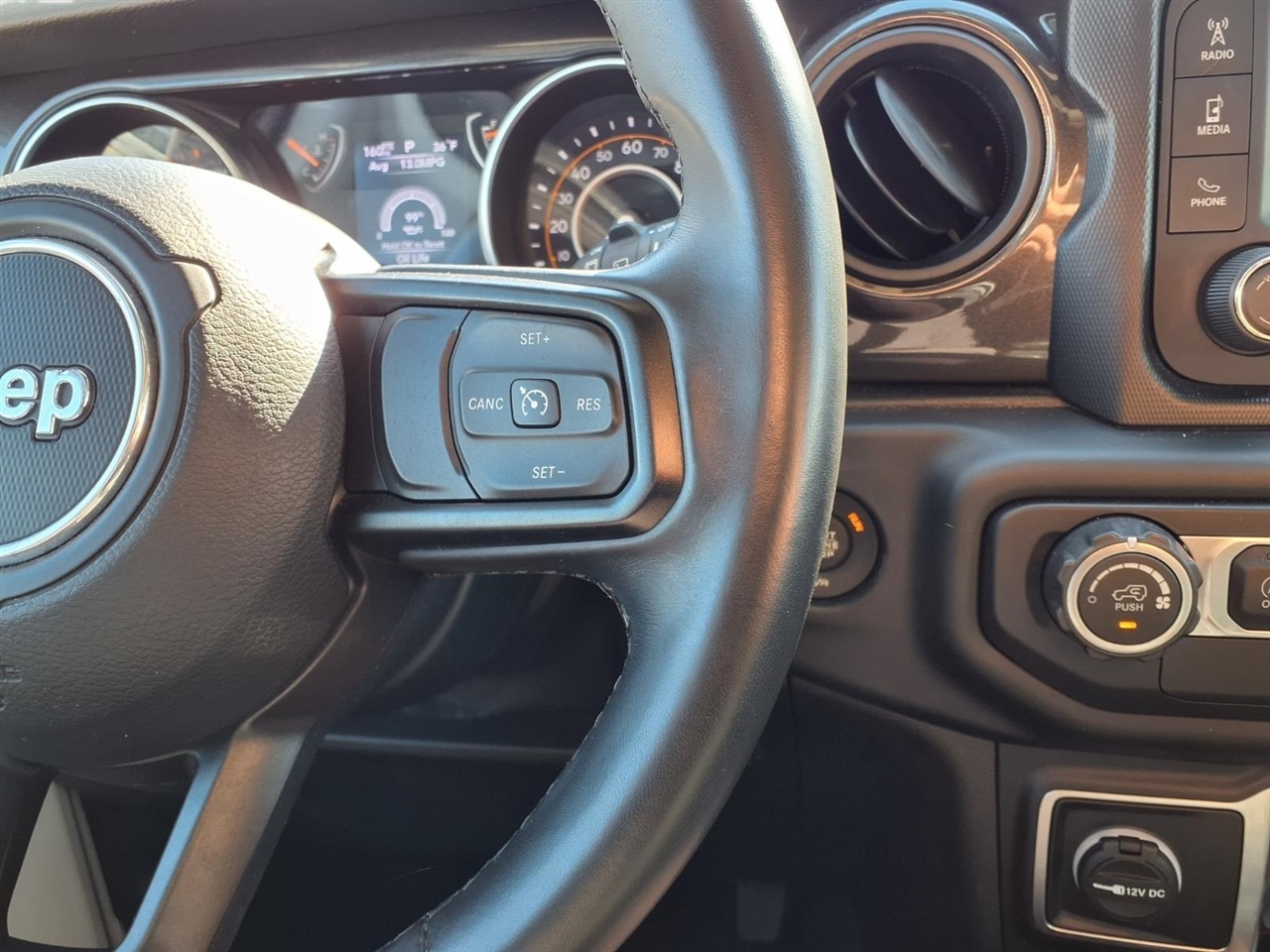 Jeep Wrangler Unlimited Sport 2019