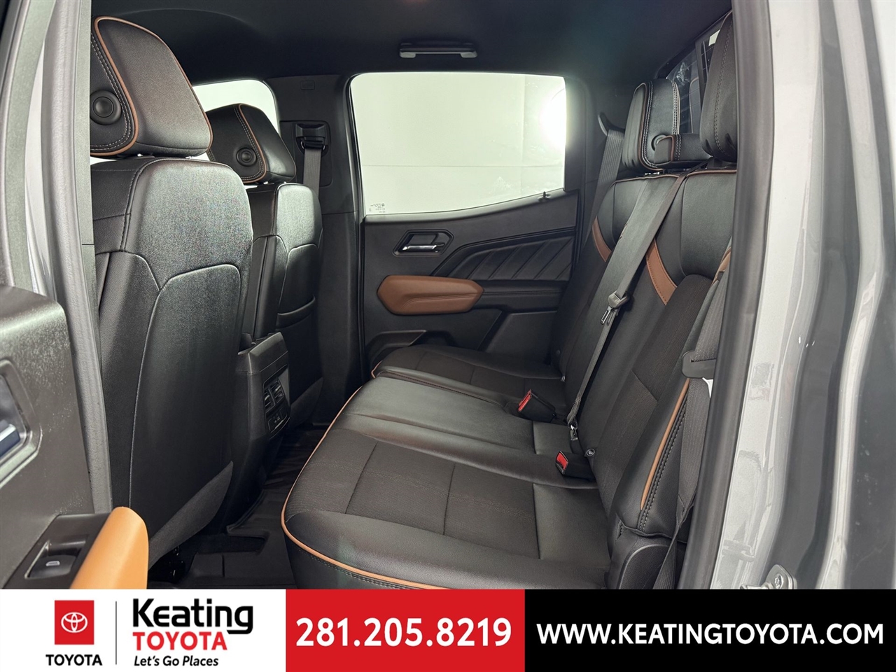 GMC Canyon AT4 Crew Cab 4WD 2025