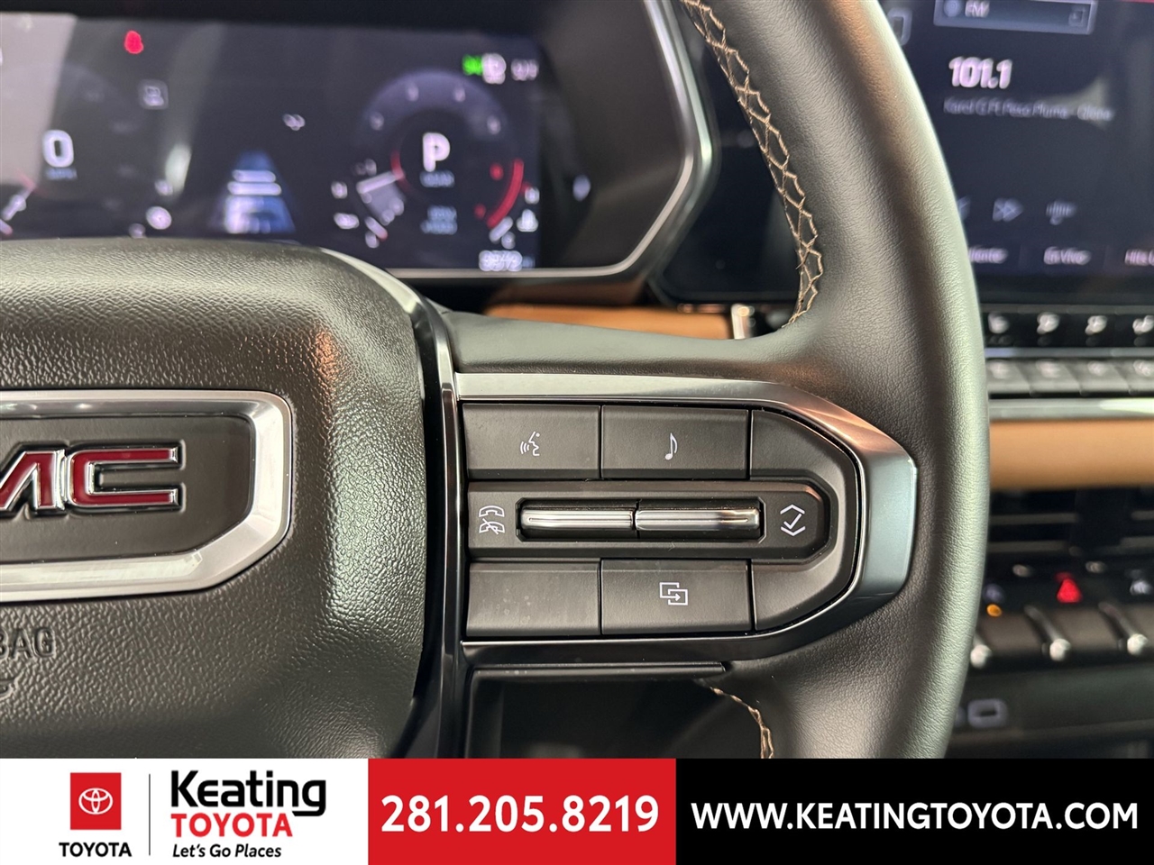 GMC Canyon AT4 Crew Cab 4WD 2025