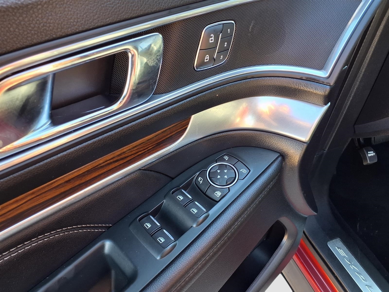 Ford Explorer Limited FWD 2019