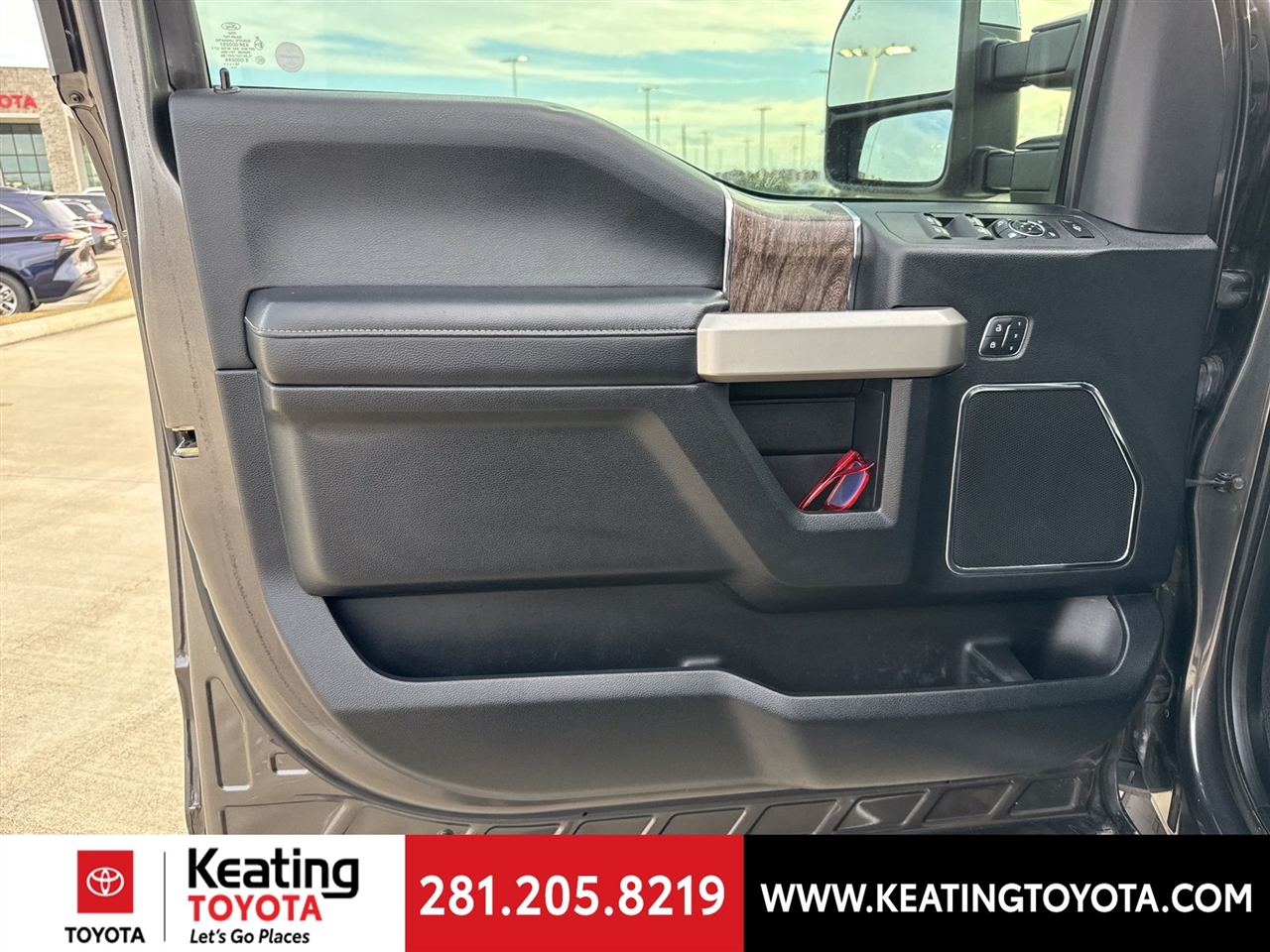 Ford F-250 SD Lariat Crew Cab 4WD 2017