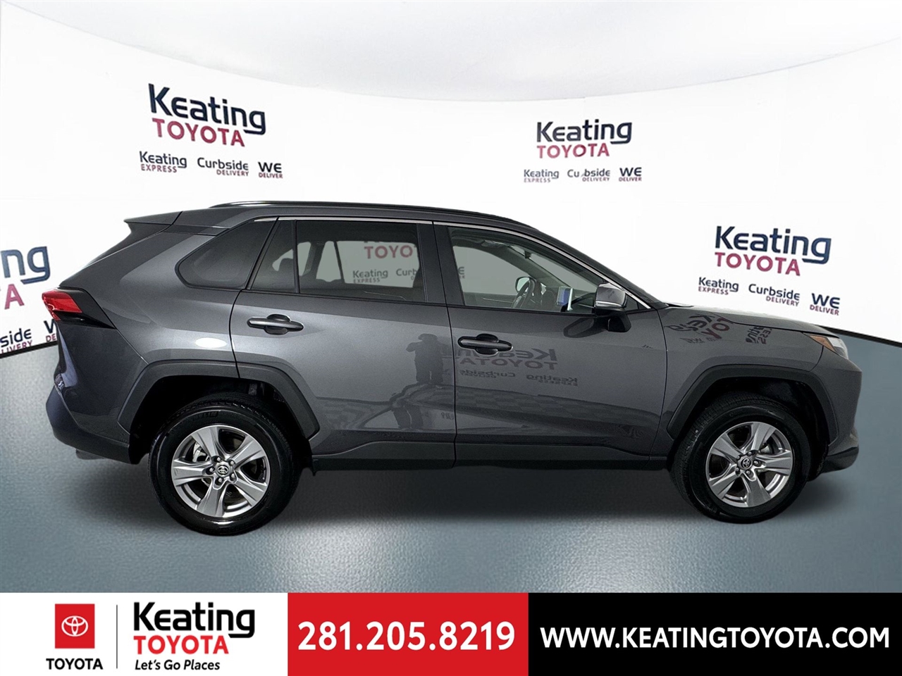 Toyota RAV4 XLE 2024