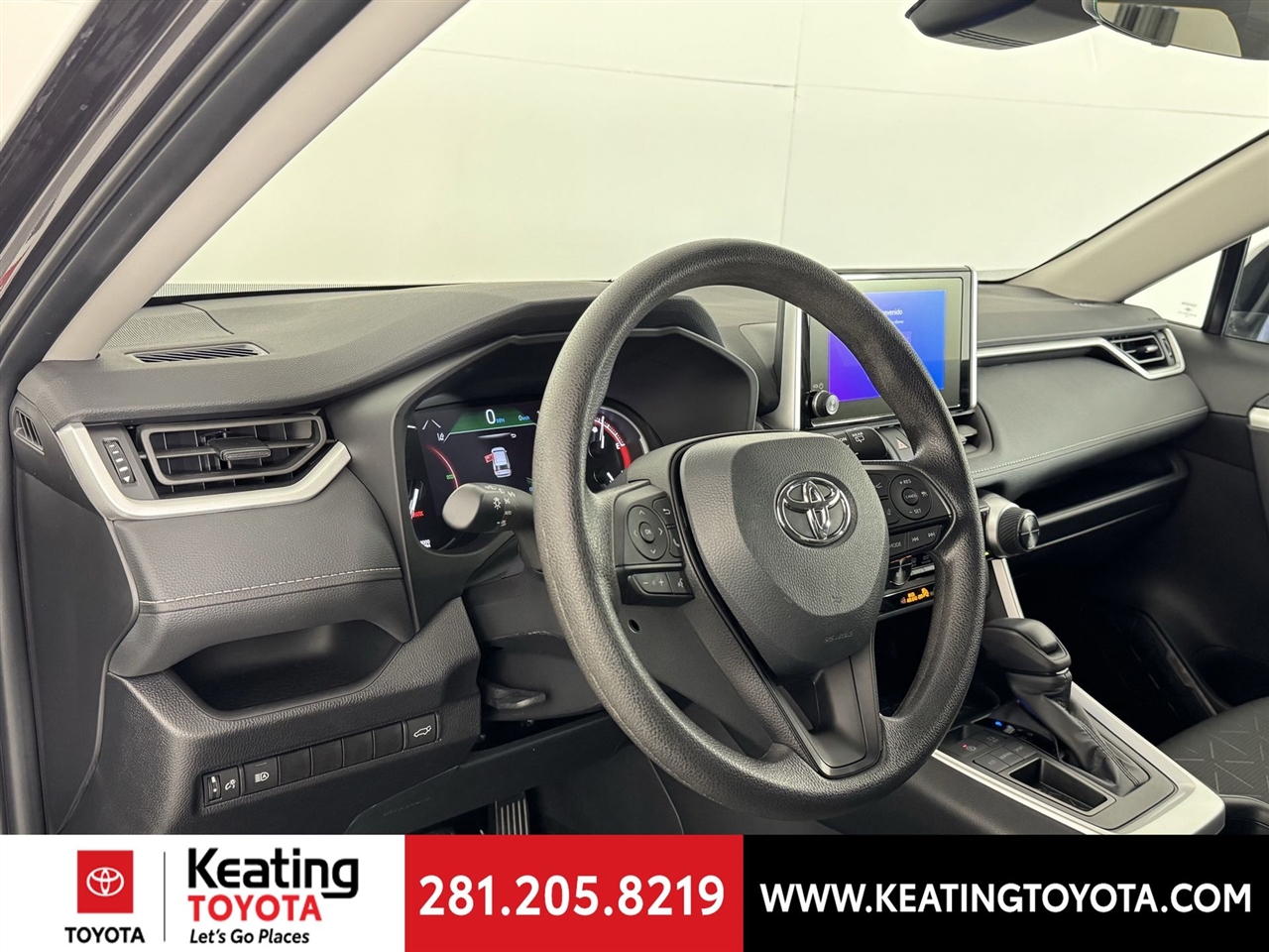 Toyota RAV4 XLE 2024